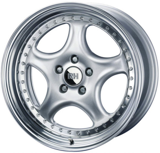 Illustration for article titled Help me find some new wheels!